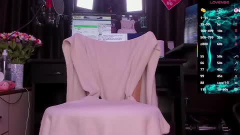 Laura online show from February 1, 3:36 am