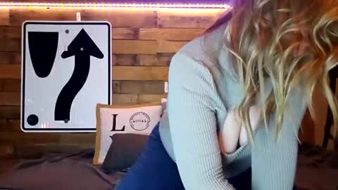 raisydainbow online show from November 10, 12:57 am