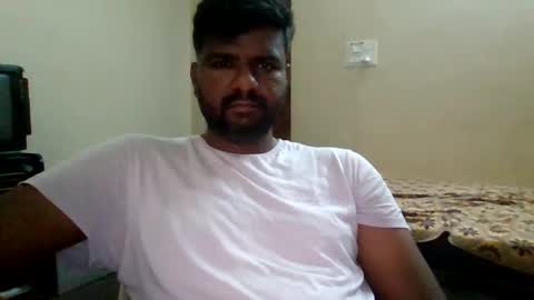 I Am what I Am online show from December 10, 10:26 pm