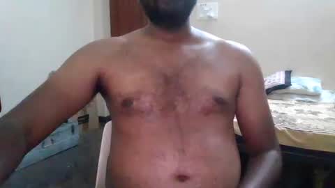 I Am what I Am online show from February 7, 9:48 pm