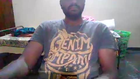 I Am what I Am online show from February 14, 11:09 pm