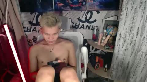 ralfhuge24 online show from April 14, 12:41 pm