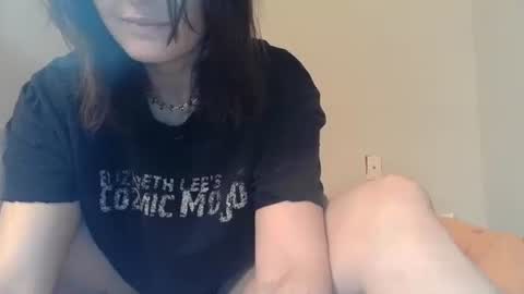    RAMONA Q   online show from January 12, 6:59 pm