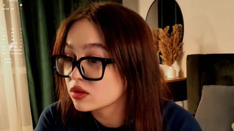 Helen online show from March 9, 8:42 pm