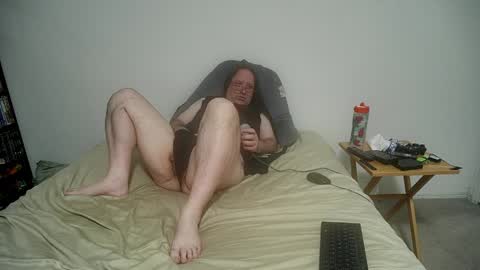 rando1235 online show from April 9, 5:11 am