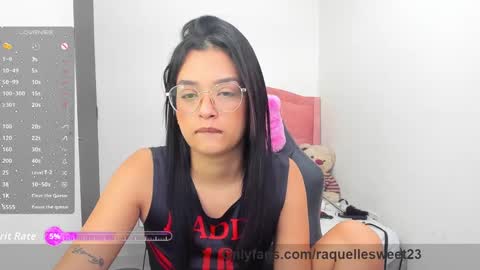Snapshot of raquelle_sweet chatting on October 5, 6:59 pm Sasha online show from October 5, 6:59 pm