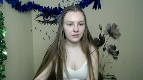 Snapshot of raspberry0101 chatting on February 3, 1:40 pm raspberry0101 online show from February 3, 1:40 pm