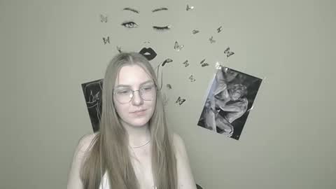 Snapshot of raspberry0101 chatting on January 31, 4:06 pm raspberry0101 online show from January 31, 4:06 pm