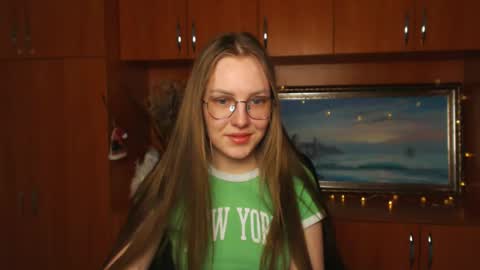 Snapshot of raspberry0101 chatting on February 25, 4:35 pm raspberry0101 online show from February 25, 4:35 pm
