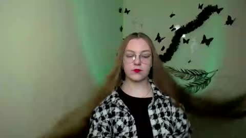 Snapshot of raspberry0101 chatting on February 7, 2:04 pm raspberry0101 online show from February 7, 2:04 pm