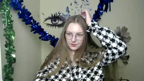 Snapshot of raspberry0101 chatting on February 7, 5:40 pm raspberry0101 online show from February 7, 5:40 pm