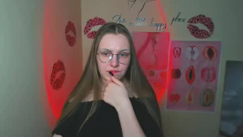 Snapshot of raspberry0101 chatting on February 14, 1:23 am raspberry0101 online show from February 14, 1:23 am