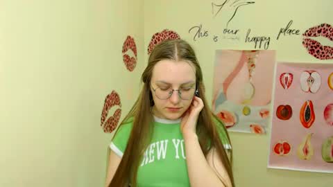Snapshot of raspberry0101 chatting on March 11, 4:40 pm raspberry0101 online show from March 11, 4:40 pm