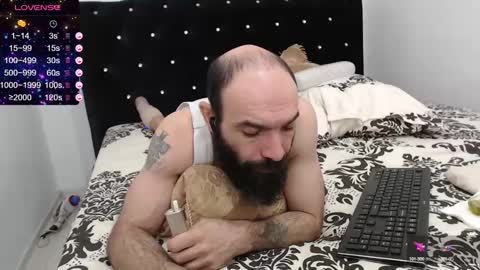 RaulWildBoy27 online show from February 19, 10:56 am