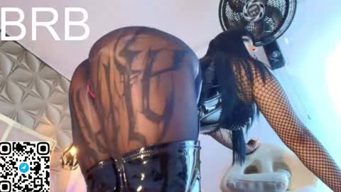   online show from December 18, 11:05 am