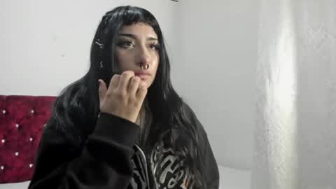 raven__darkness_ online show from July 1, 4:32 am
