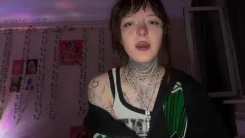 raven_armor online show from June 17, 6:46 pm