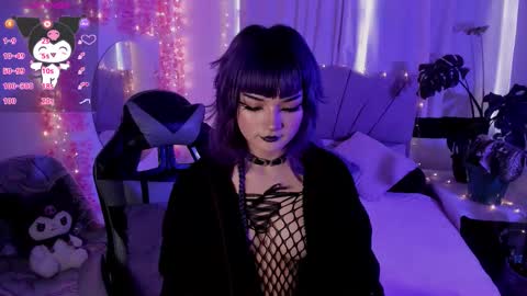 ravencollen online show from February 26, 6:11 pm