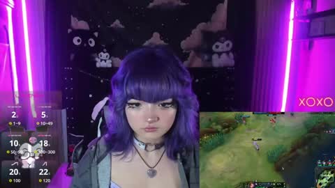 ravencollen online show from April 17, 8:22 pm