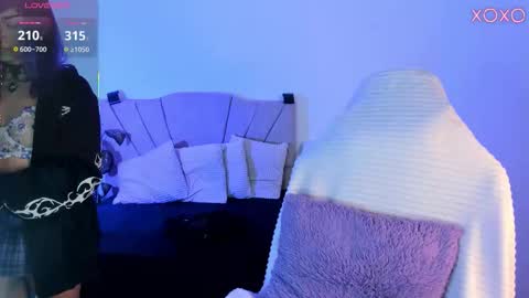 ravencollen online show from November 28, 9:33 pm