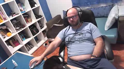 ravingr3d3 online show from October 24, 11:38 pm