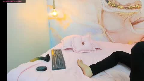 Snapshot of ravingxxmads chatting on January 16, 8:36 pm kata online show from January 16, 8:36 pm