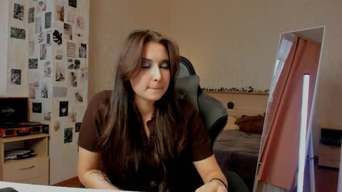 Alia Mereyn online show from October 10, 1:06 pm