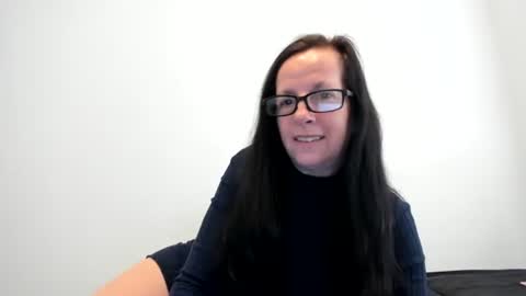 Ravishing Peach Goddess online show from February 20, 1:35 pm