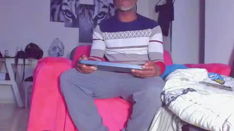 ray_long222 online show from February 20, 11:34 am