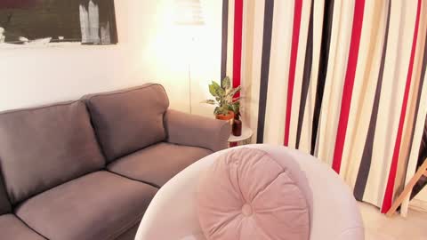 Raychell Black  online show from November 6, 4:10 pm