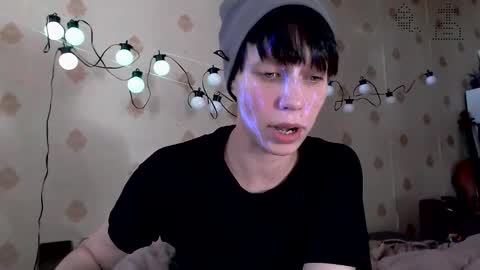 Snapshot of raziel_haze chatting on October 17, 10:08 am Yrriel Strife Candy-Demon Caveboy mr. Cringe online show from October 17, 10:08 am