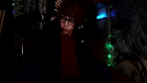 Snapshot of raziel_haze chatting on February 17, 3:36 am Yrriel Strife Candy-Demon Caveboy mr. Cringe online show from February 17, 3:36 am