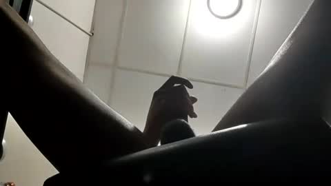 razor20221 online show from February 5, 2:37 pm