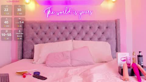 Cattleya Exposito  online show from October 17, 7:40 pm