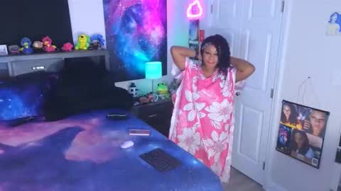realgoddessdream online show from May 13, 2:54 am