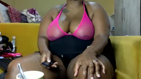 Snapshot of realsweetheart chatting on January 22, 3:07 pm REAL1SWEETHEART online show from January 22, 3:07 pm