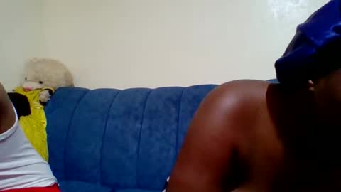 BEE AND DEE online show from September 29, 8:02 am