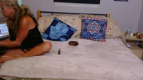 rebadave25 online show from February 1, 2:47 pm