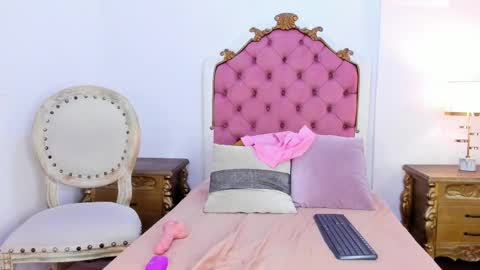 Snapshot of rebeca_watsson chatting on March 5, 2:23 pm Rebeca Whatsson online show from March 5, 2:23 pm