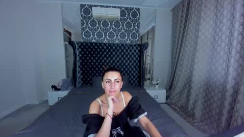 Snapshot of rebecca_diamonds chatting on October 8, 6:30 am rebecca_diamonds online show from October 8, 6:30 am