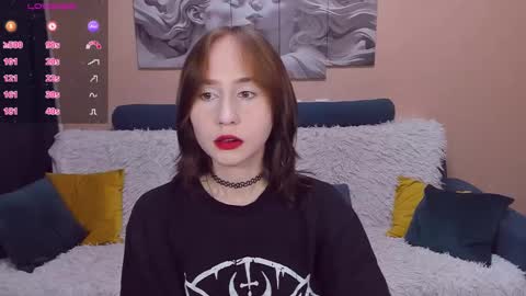 Snapshot of rebeccawind chatting on October 16, 12:05 pm RebeccaWind online show from October 16, 12:05 pm