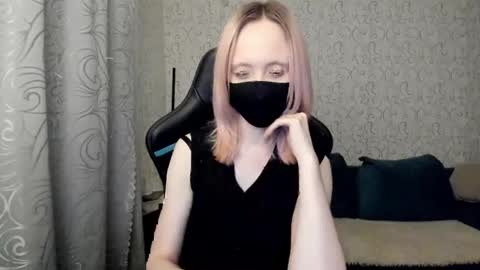 RebesaOlset online show from December 12, 5:15 pm