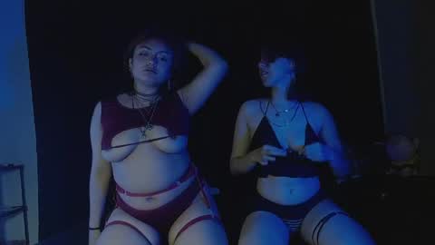 red_cherry2 online show from April 17, 6:05 am