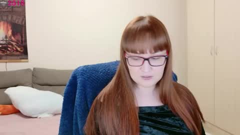 Lisa online show from April 24, 5:04 pm