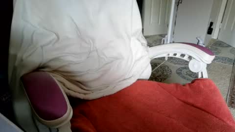 Red online show from July 16, 4:32 pm