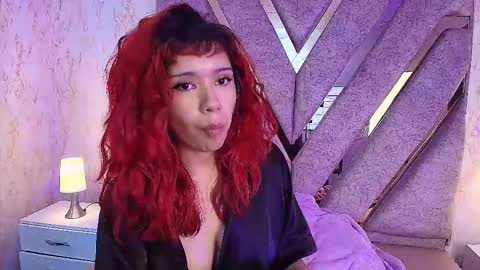 red_pandaa online show from February 5, 7:01 am