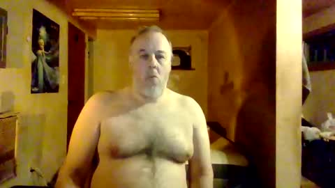 Snapshot of reddragon1195 chatting on March 11, 12:22 am reddragon1195 online show from March 11, 12:22 am