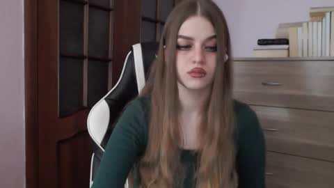 Lily online show from January 14, 1:46 am