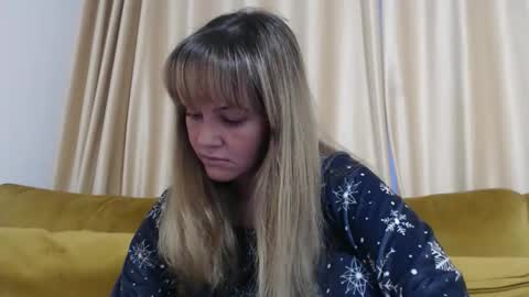 RedJessica online show from December 4, 5:51 am