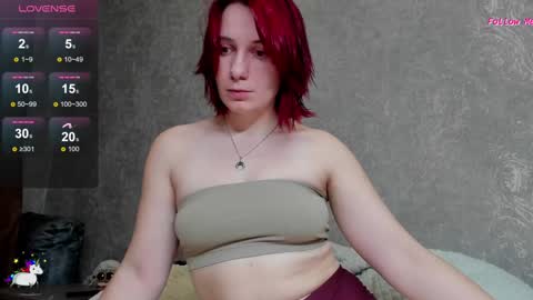 Stephanie online show from December 3, 7:49 am